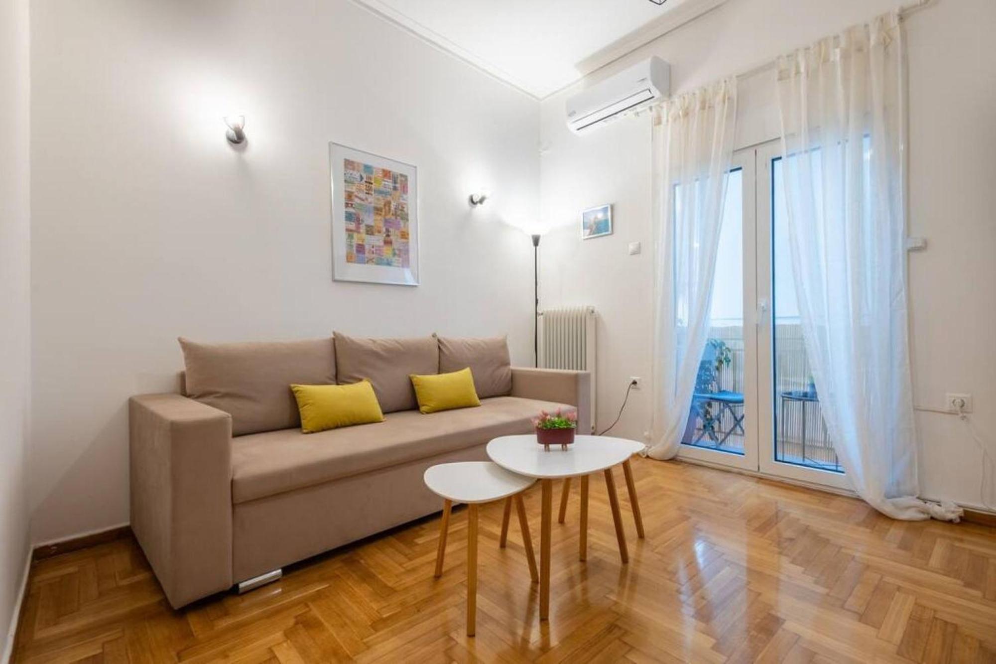 Roubnb Acropolis Museum 1bd *
