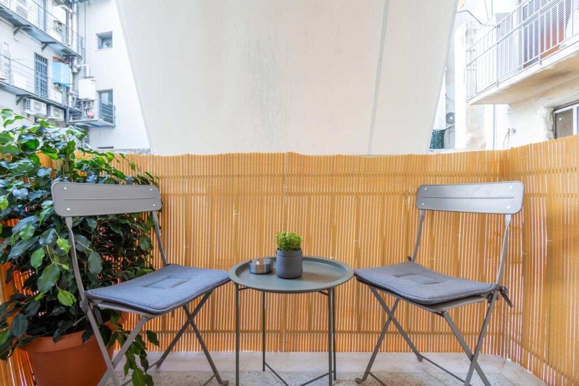 Roubnb Acropolis Museum 1bd *